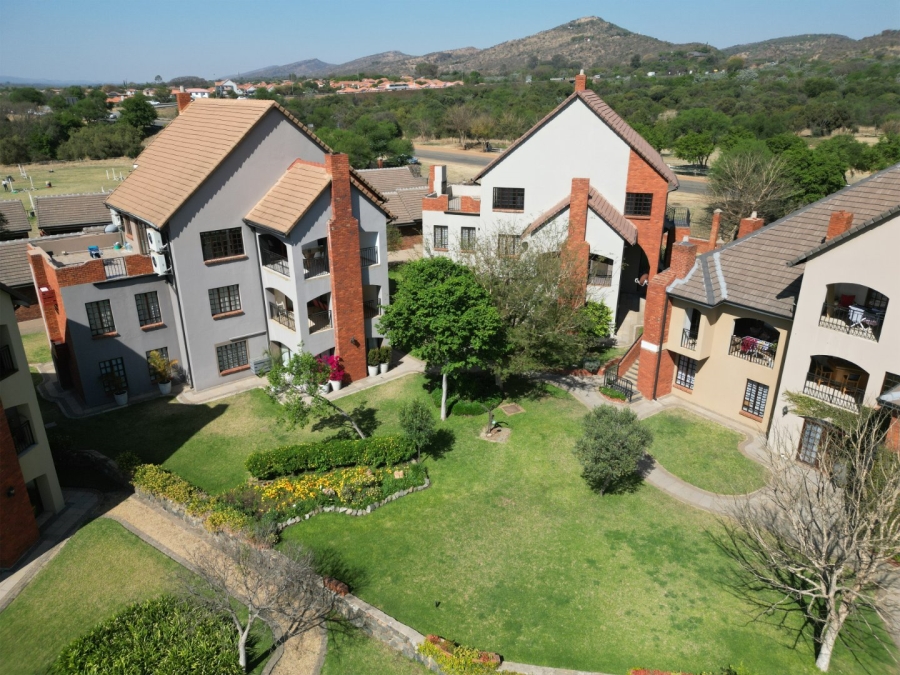 To Let 3 Bedroom Property for Rent in Landsmeer Residential Estate North West